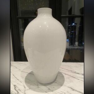 Villeroy & Boch tiko white glass vase